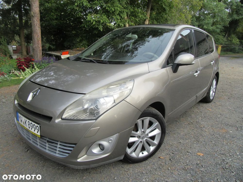 Renault Grand Scenic - 1