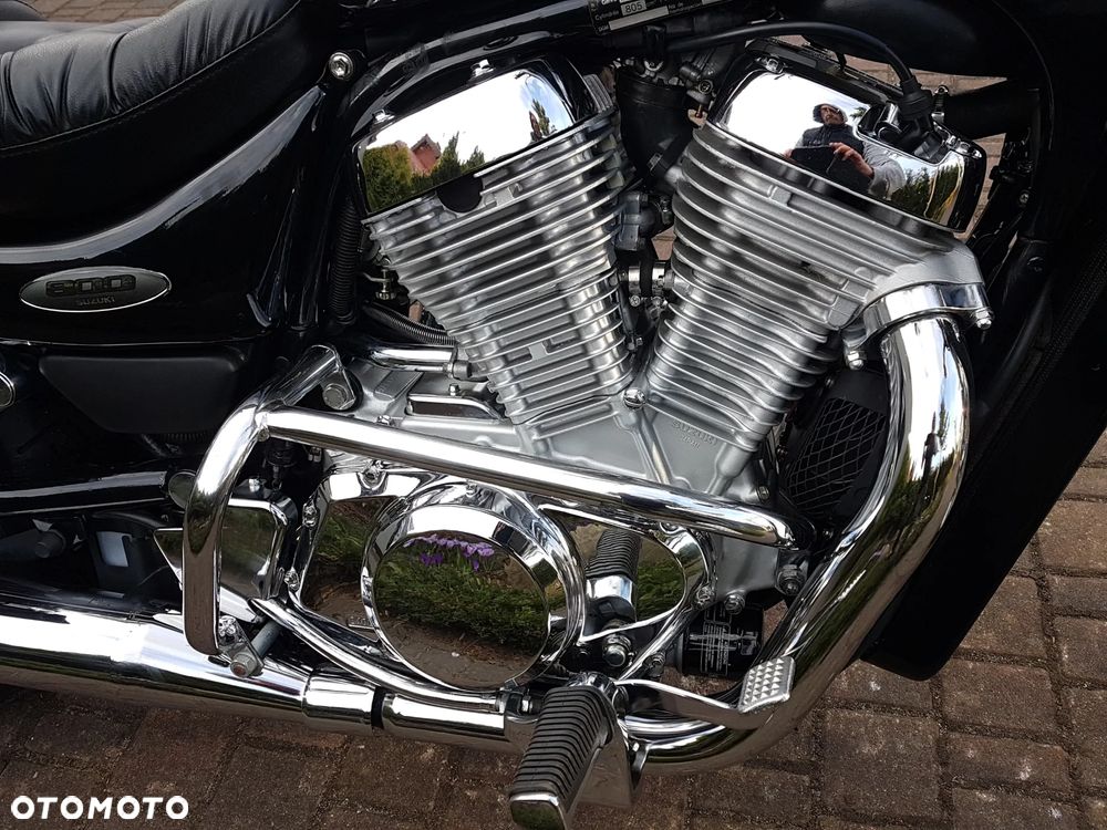 Suzuki Intruder - 22