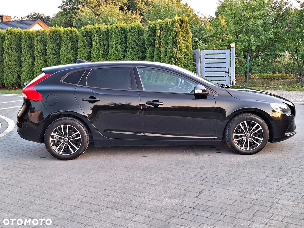 Volvo V40 D2 - 8