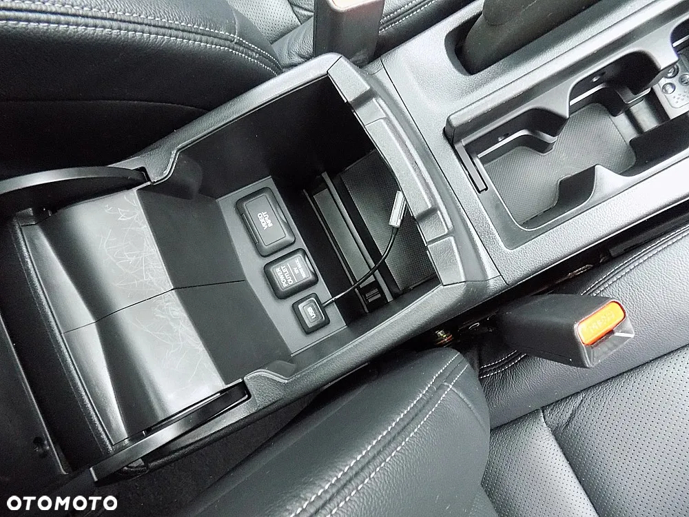 Honda CR-V 2.0i-VTEC 4WD Automatik Executive - 20