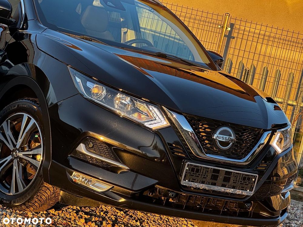 Nissan Qashqai 1.3 DIG-T TEKNA - 10