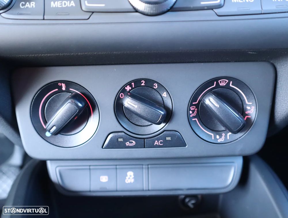 Audi A1 Sportback 1.6 TDI Advance - 36