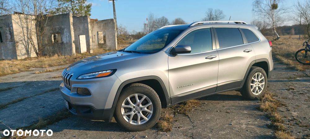 Jeep Cherokee - 8