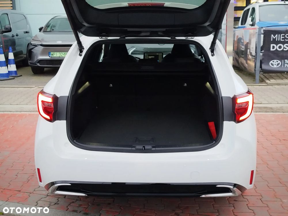 Toyota Corolla 2.0 Hybrid Style - 6