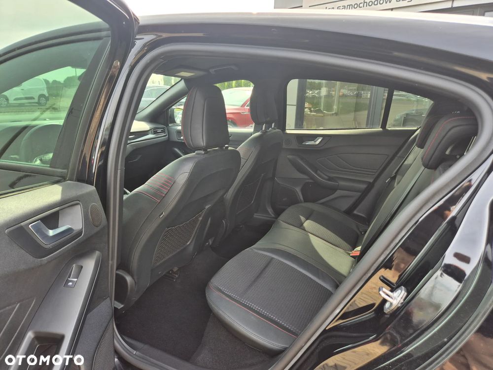 Ford Focus 1.5 EcoBoost ST-Line - 21