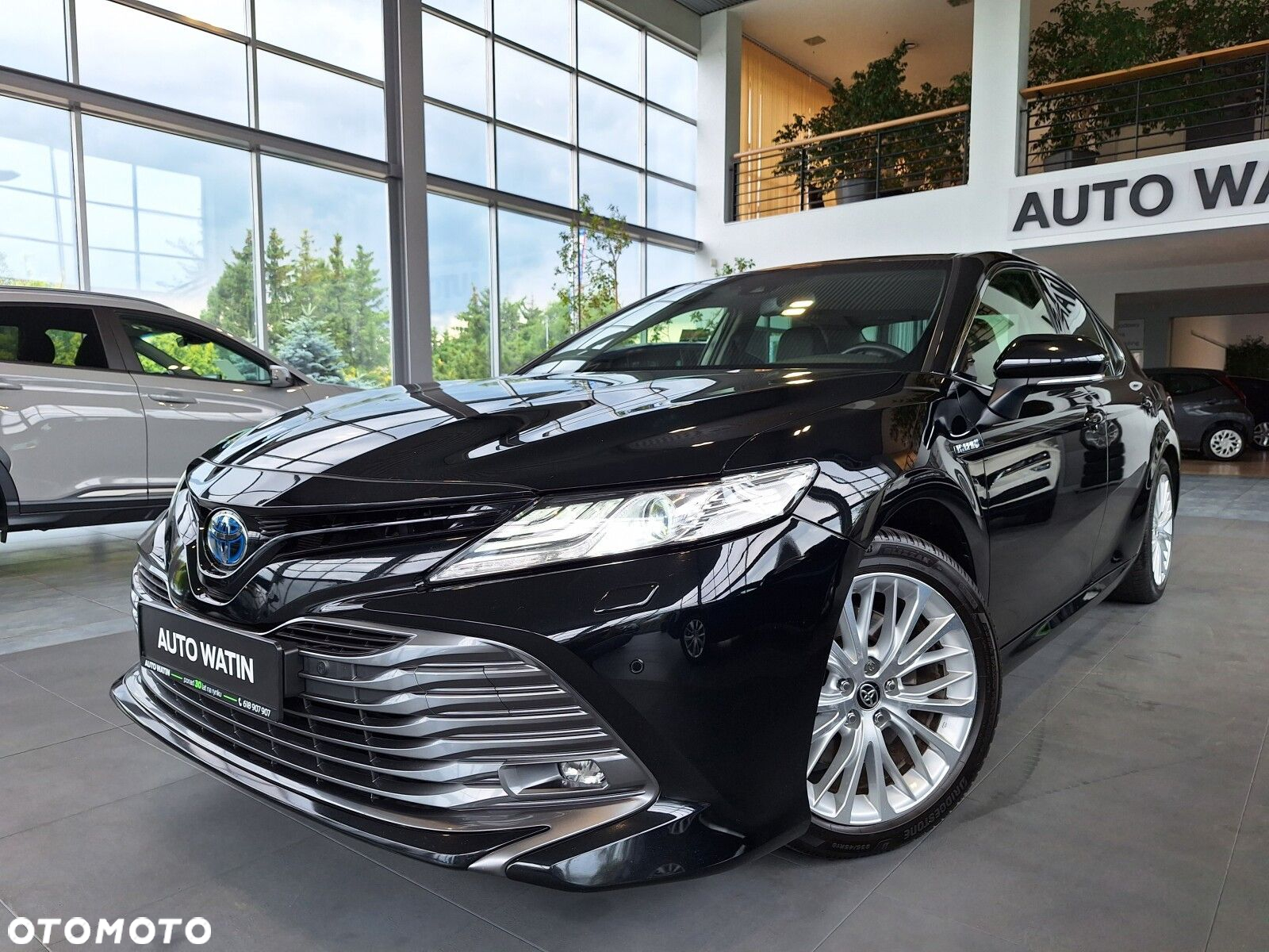 Toyota Camry 2.5 Hybrid Executive CVT - 9
