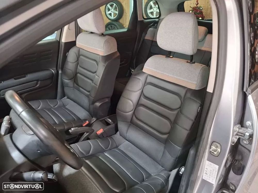 Citroën C3 Aircross 1.2 PureTech Shine Pack EAT6 - 8