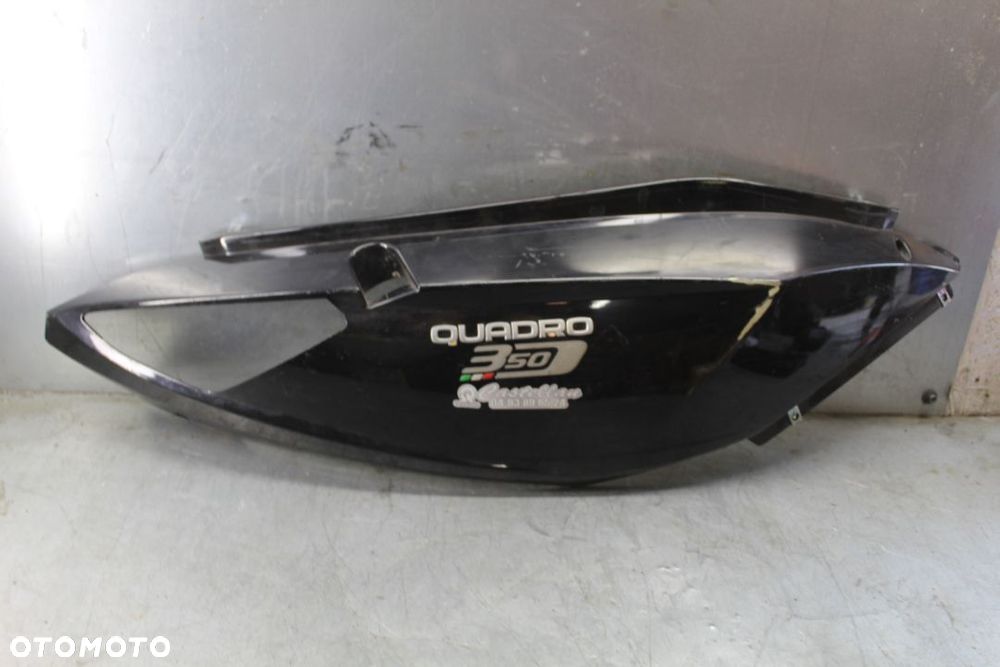 Quadro 350 13r Bok owiewka prawa boczek wypełnienie - 1