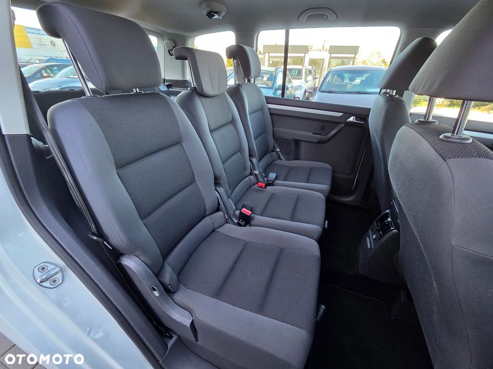 Volkswagen Touran 1.6 TDI DPF BlueMotion Technology Comfortline - 12