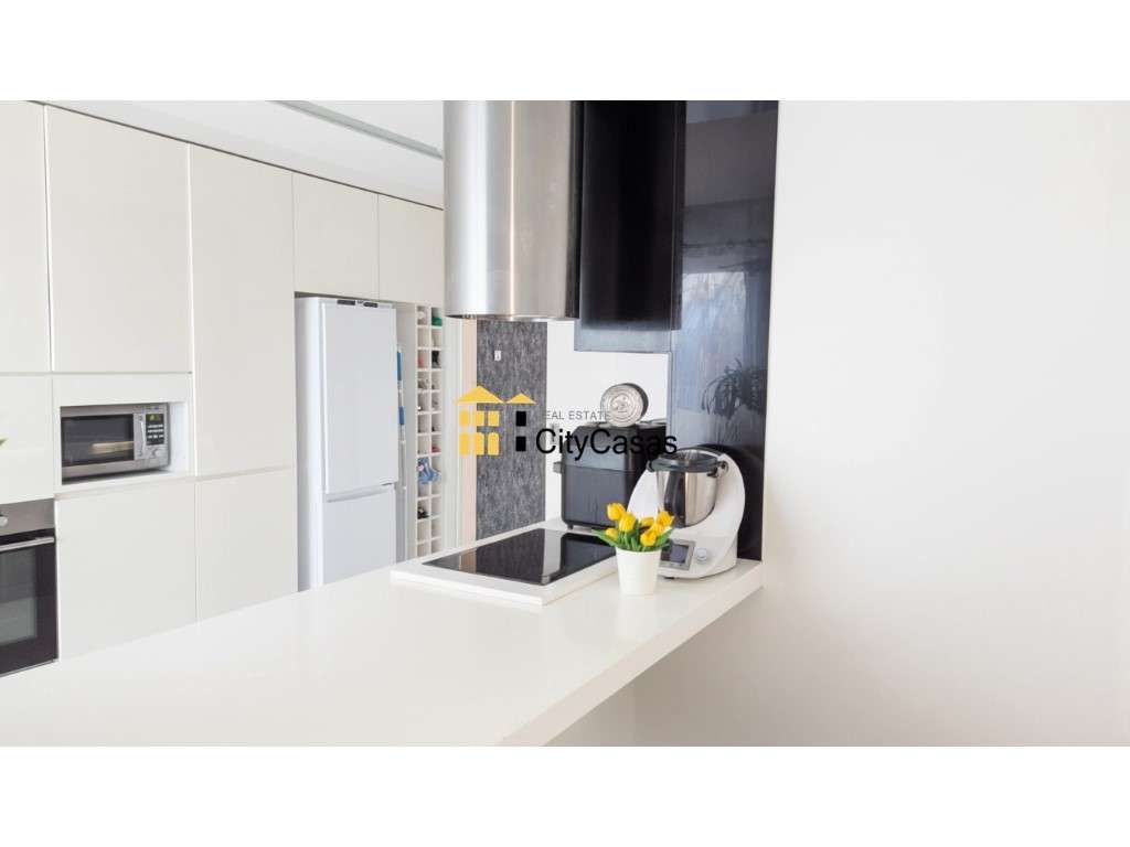 Apartamento T5 c/ Terraço e Garagem | Gondomar - Grande imagem: 3/21