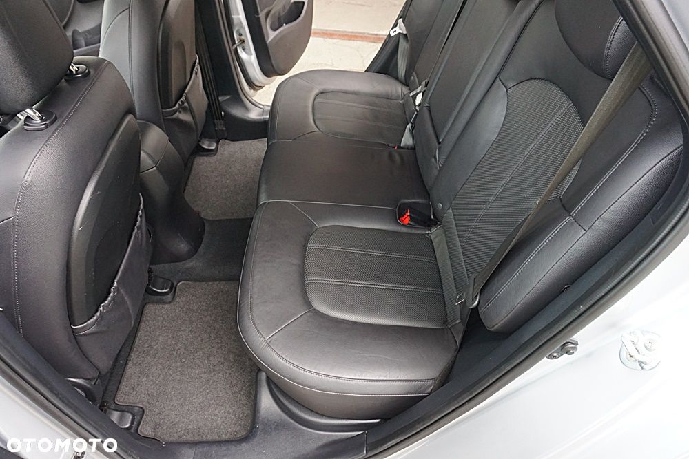 Hyundai ix35 2.0 GDI Premium 2WD - 25