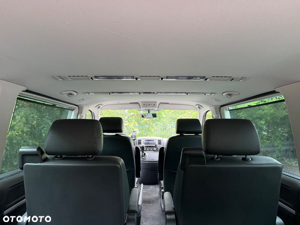 Volkswagen Multivan - 10