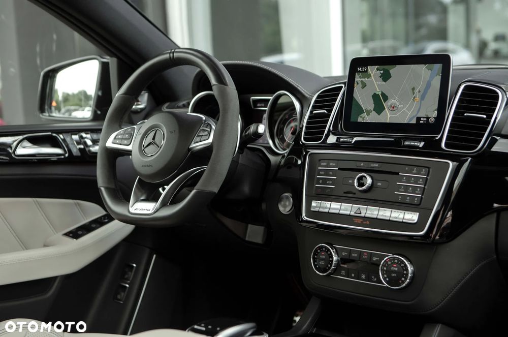 Mercedes-Benz GLE - 34