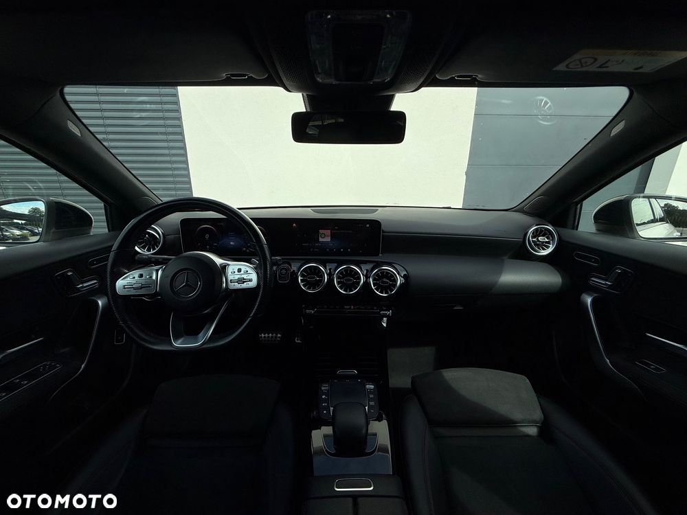 Mercedes-Benz Klasa A 250 e PHEV AMG Line 8G-DCT - 8