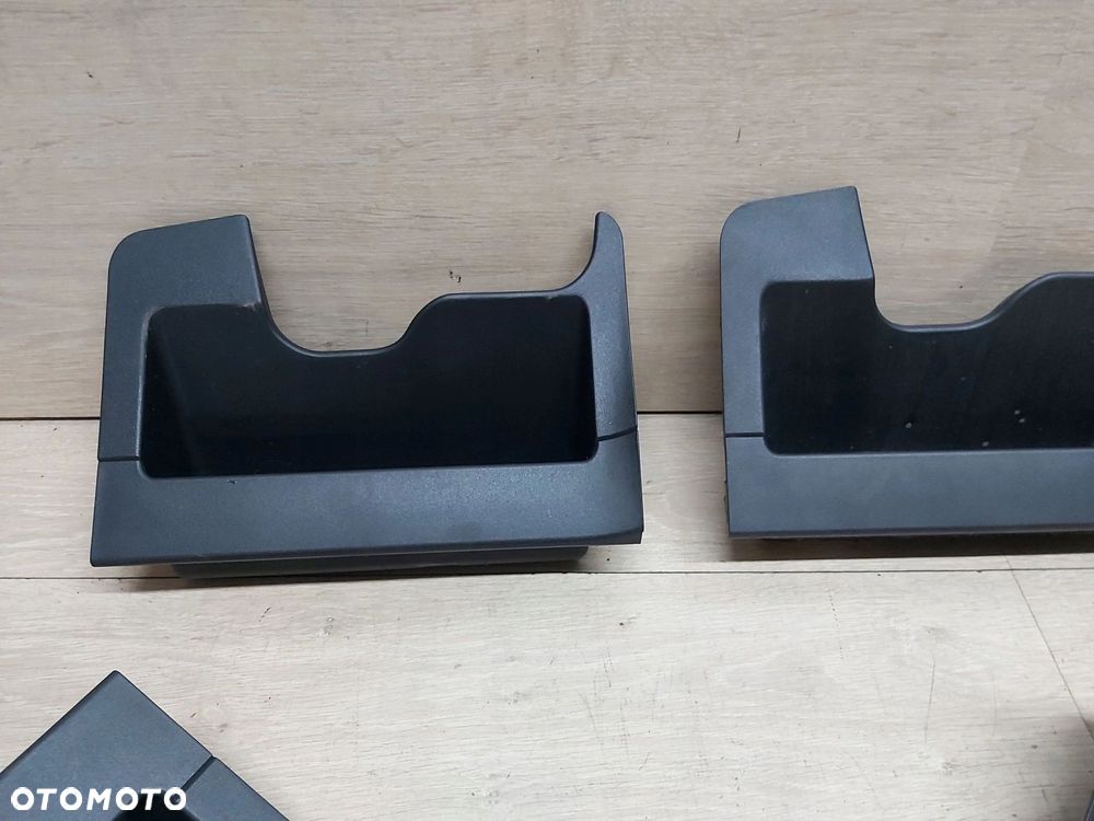 Toyota Yaris II 06-11r Schowek deski półka osłona poduszki kolanowej - 2