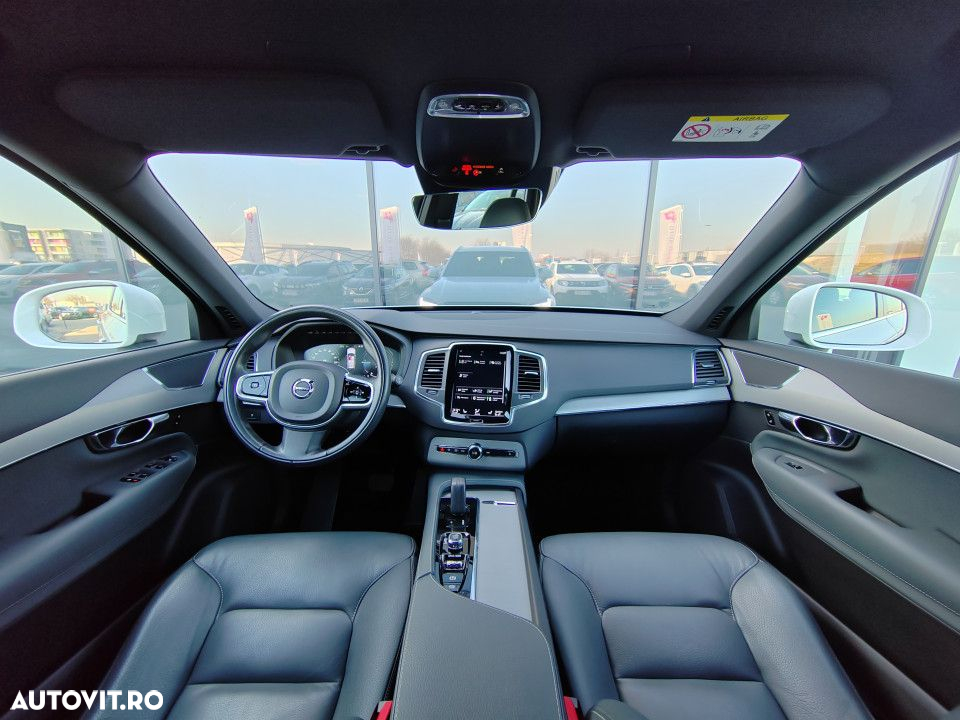 Volvo XC 90 T8 AWD Twin Engine Geartronic Momentum - 26
