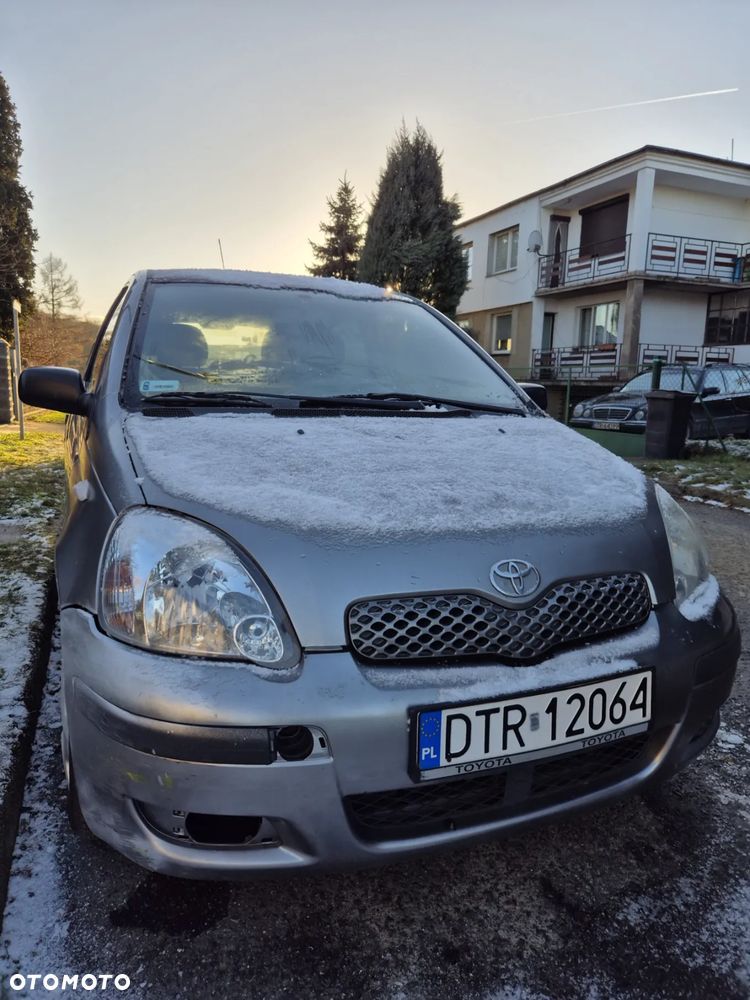 Toyota Yaris 1.0 Base - 14