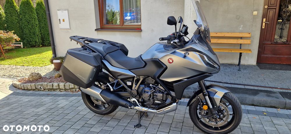 Honda NT - 10