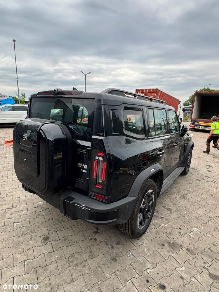Jetour Traveller - 12