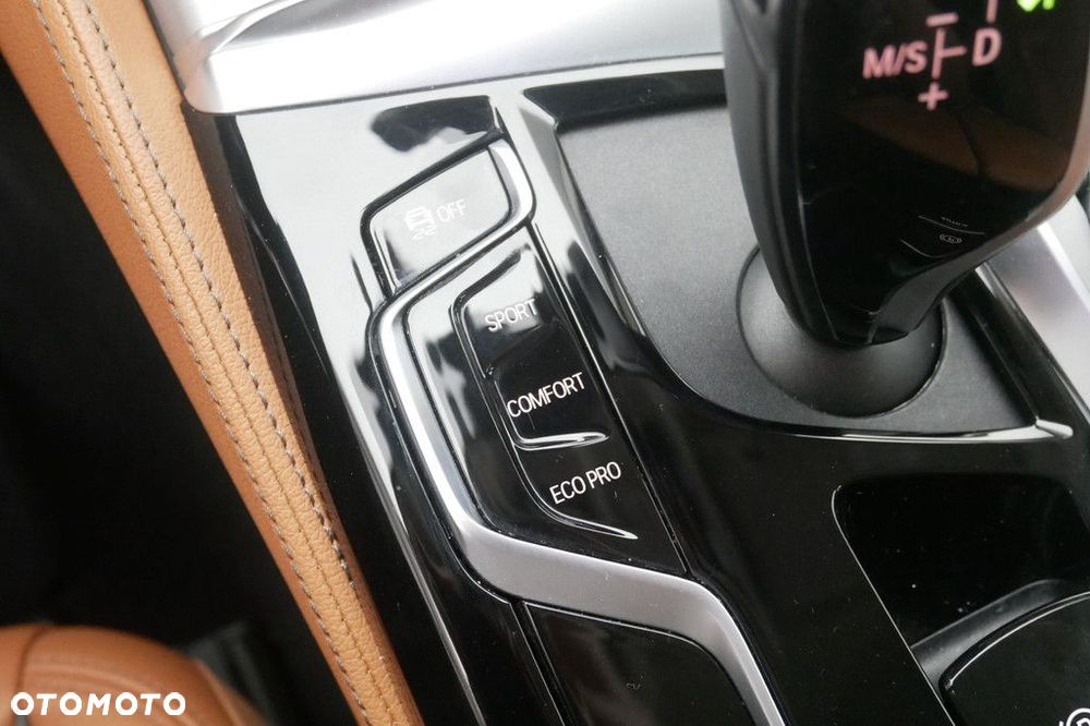 BMW Seria 5 - 26