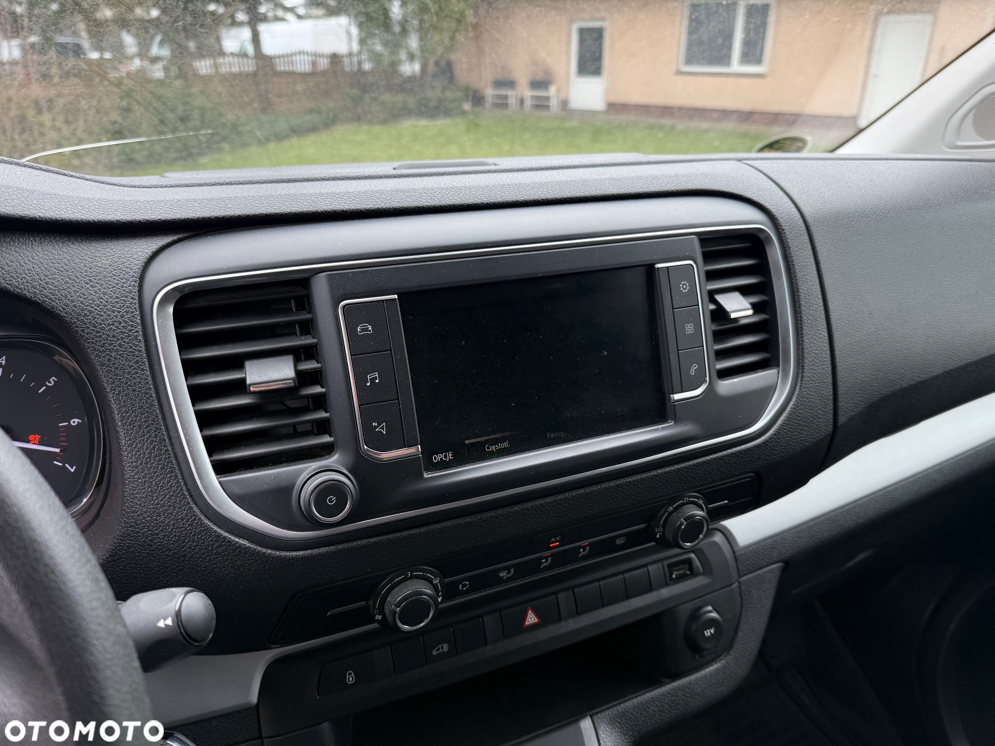 Opel VIVARO - 25