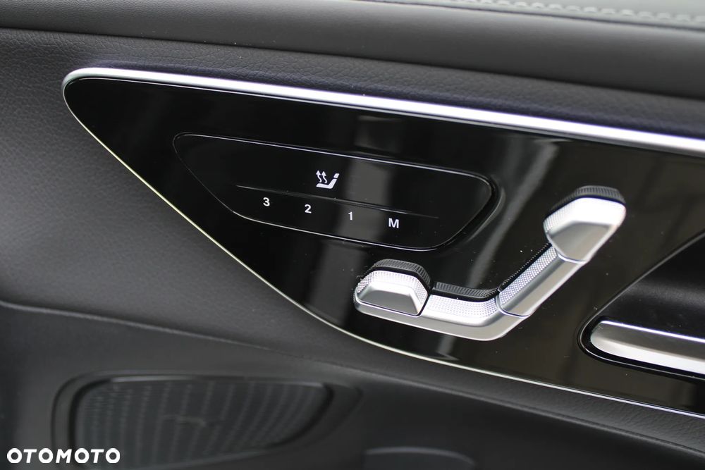 Mercedes-Benz GLC 300 e PHEV 4-Matic AMG Line - 19