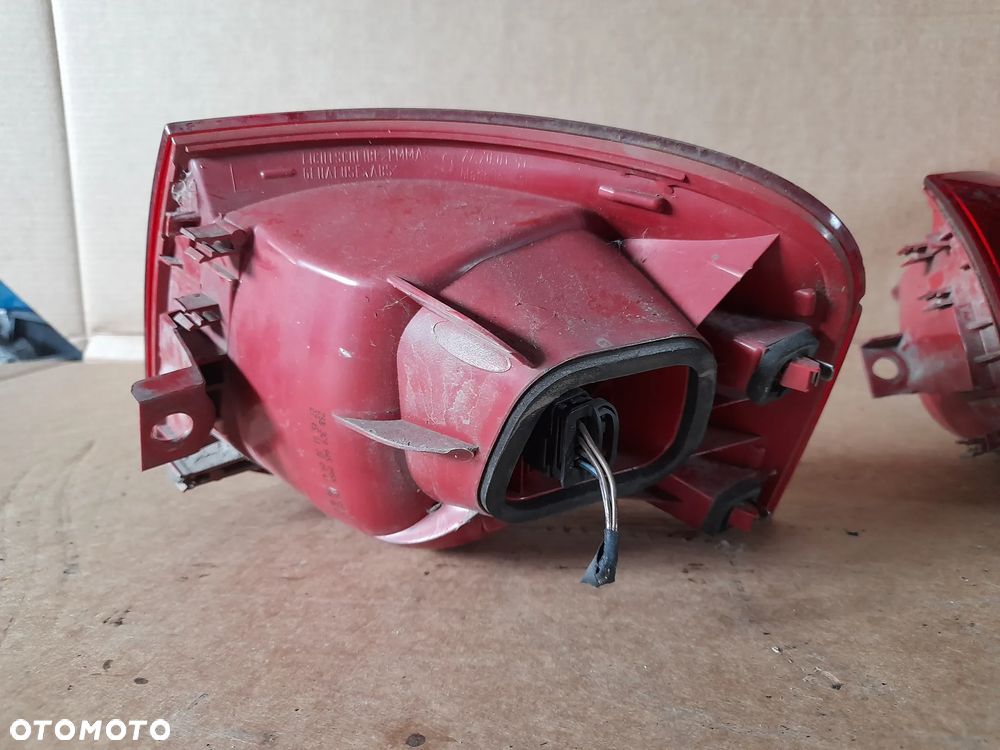 Lampa tylna lewa lub prawa Passat B6 kombi - 4