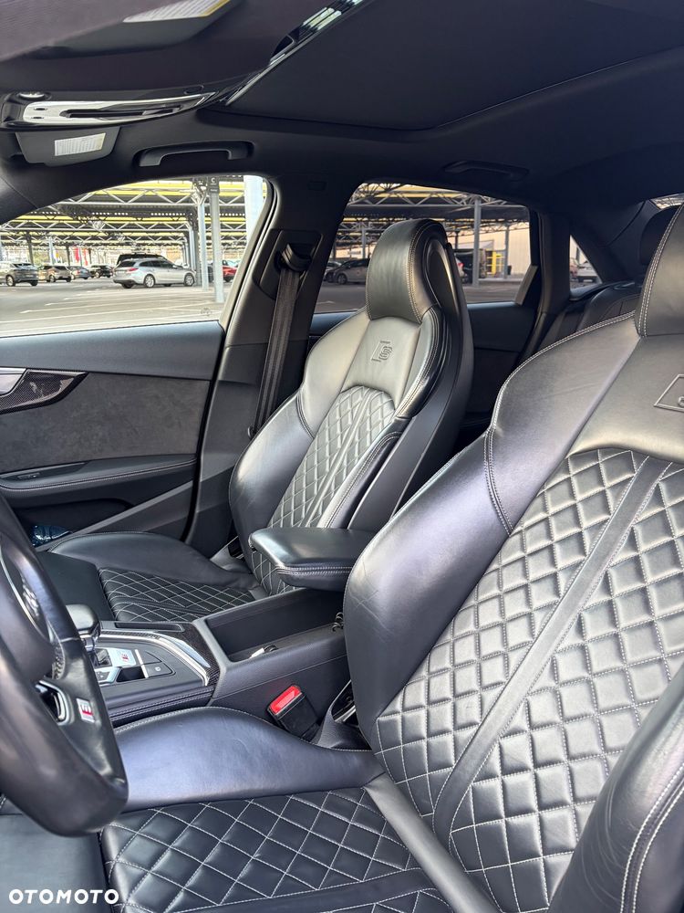 Audi S4 Limousine - 16