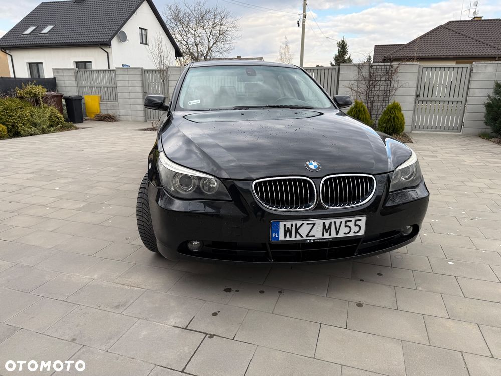 BMW Seria 5 525i - 1