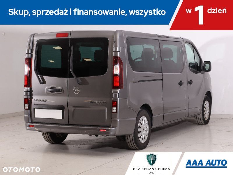Opel Vivaro - 6