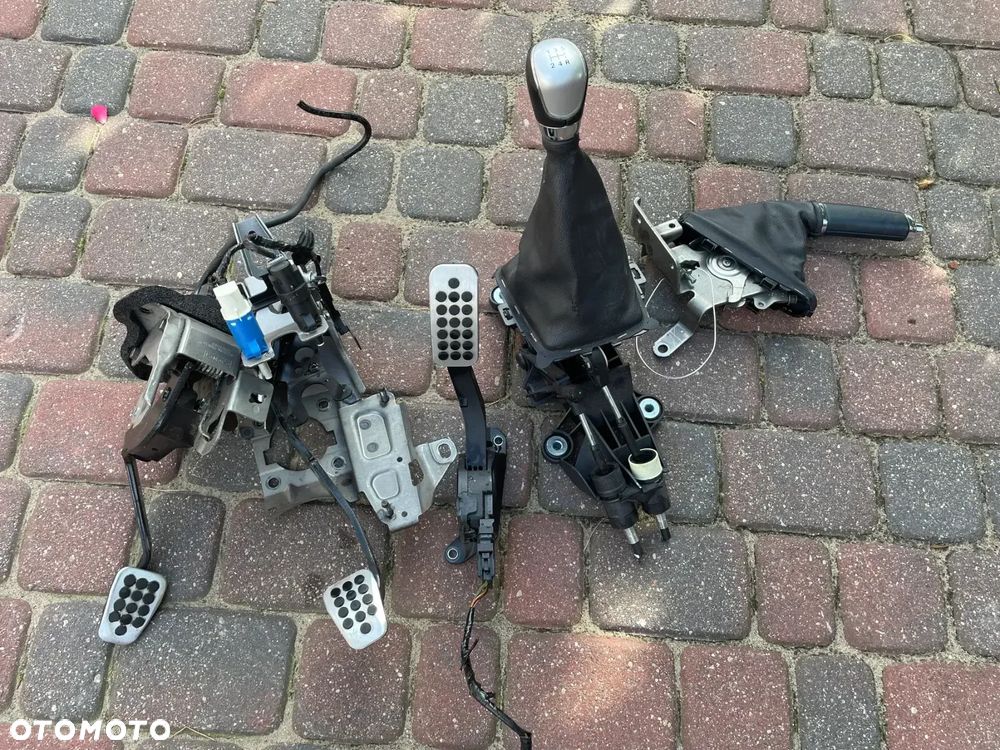 ford fiest mk7 ST gałka zmiany biegów pedały nakładki ręczny europa ori - 1