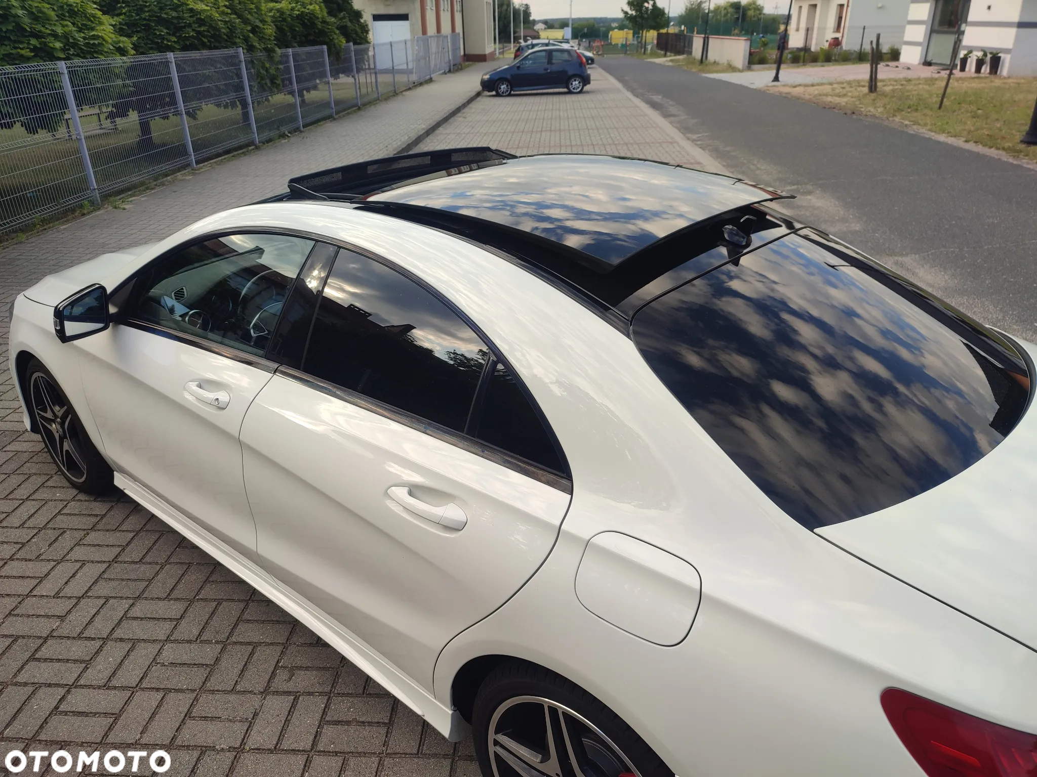 Mercedes-Benz CLA 220 d 7G-DCT AMG Line - 14