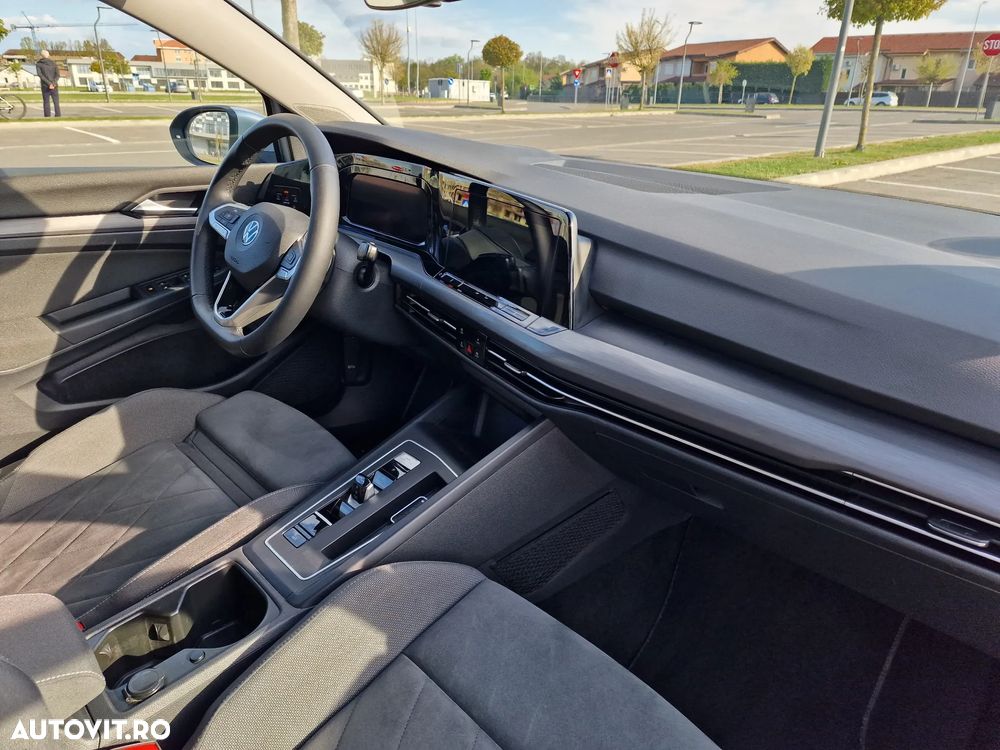 Volkswagen Golf - 12