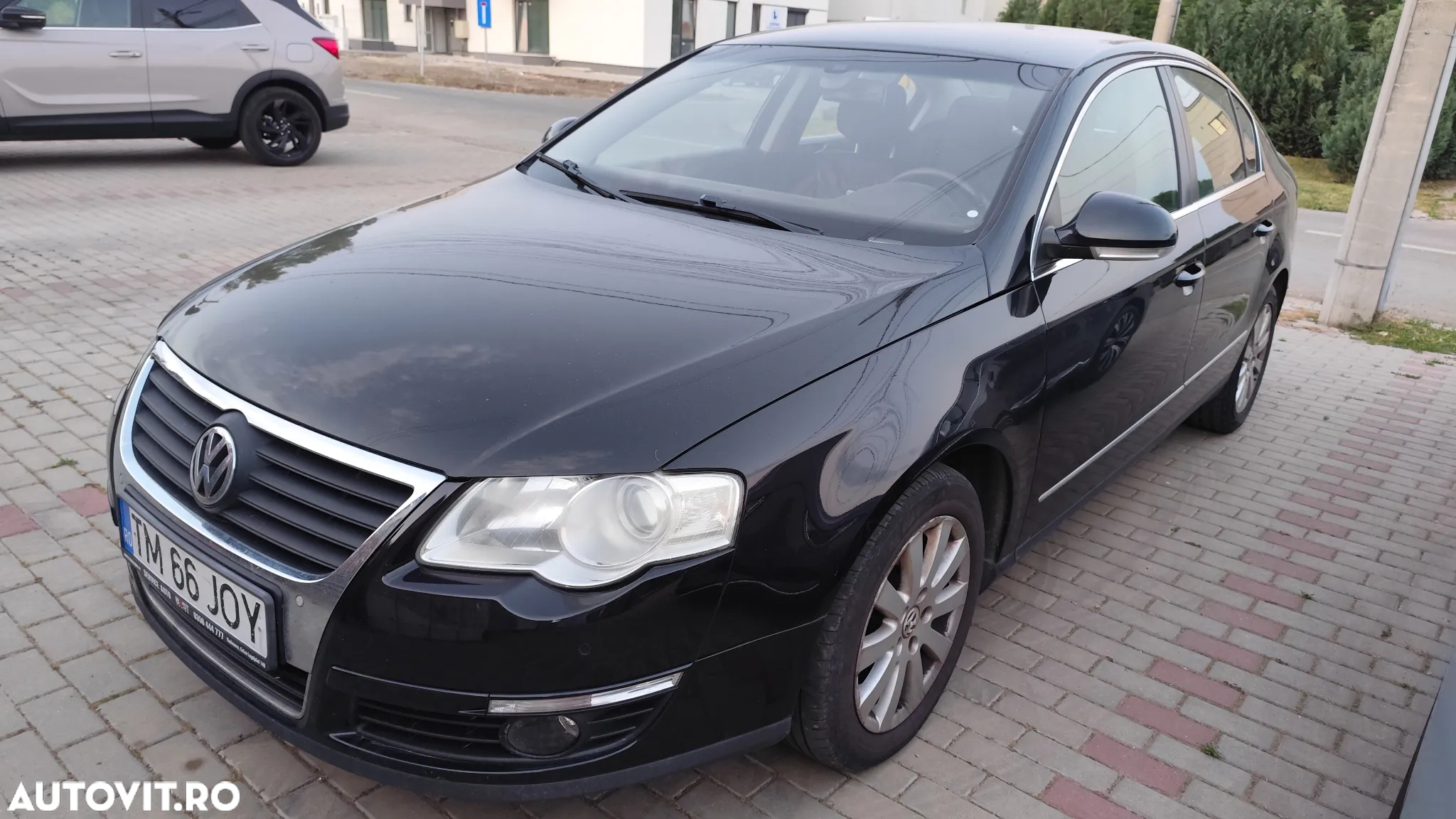 Volkswagen Passat 2.0 TDI DPF BlueMotion Technology Highline - 4