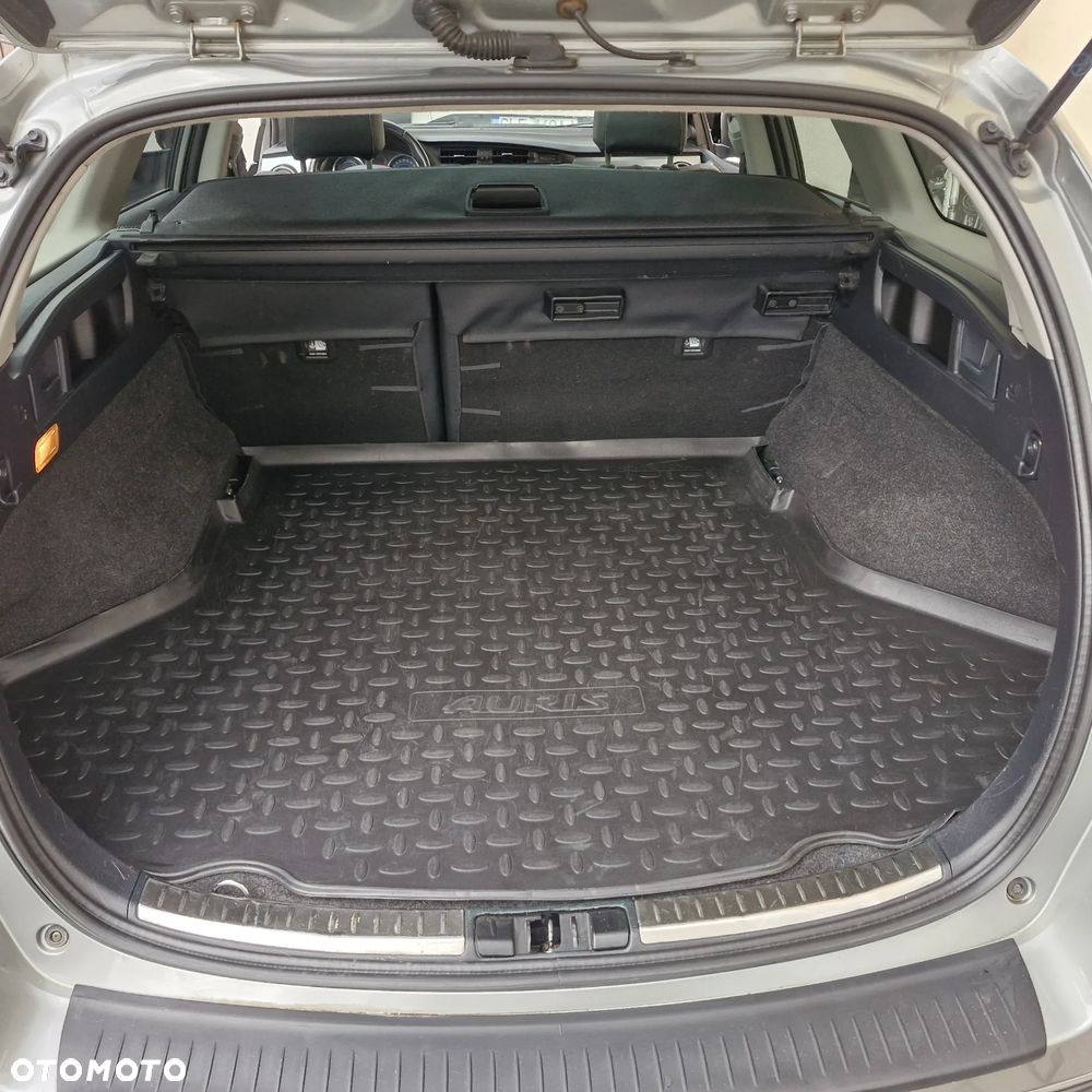Toyota Auris - 8