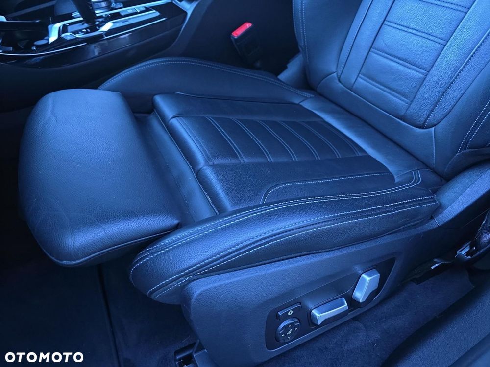 BMW X3 sDrive18d - 15