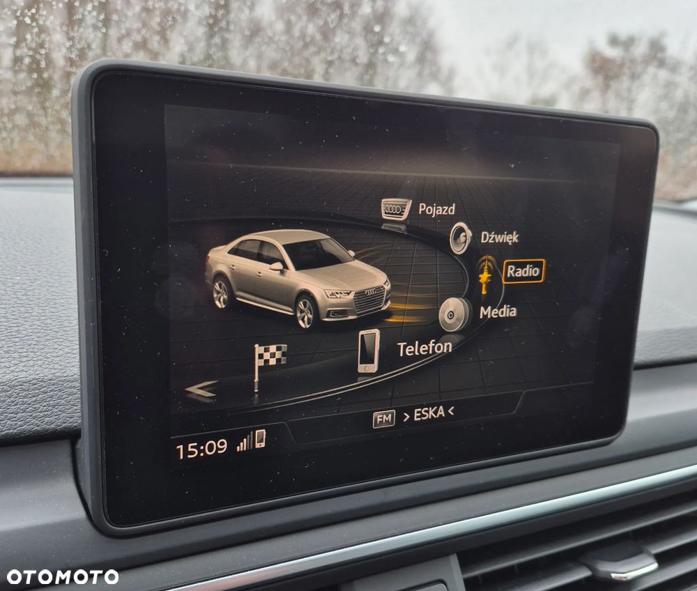 Audi A4 Limousine 2.0 TFSI ultra S tronic design - 4