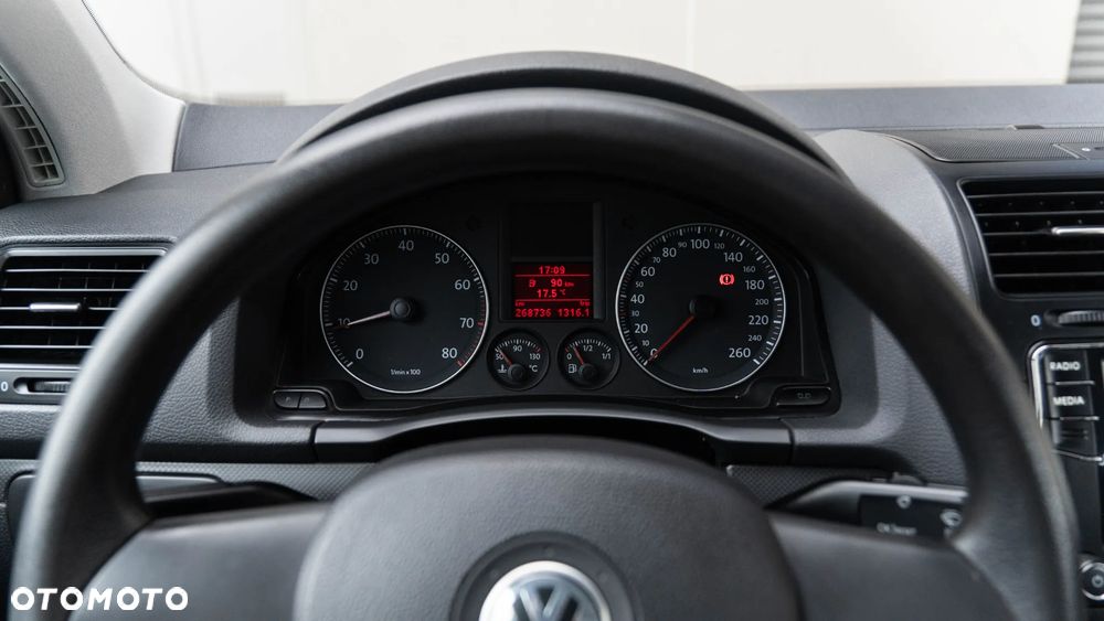 Volkswagen Golf 1.6 Comfortline - 14