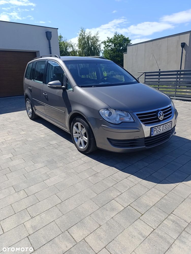 Volkswagen Touran 1.9 TDI DPF BlueMot Trendline - 2