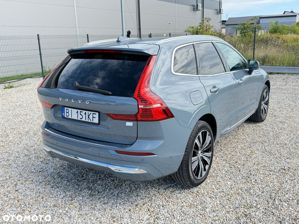 Volvo XC 60 T8 AWD Recharge Plus Black Edition - 6