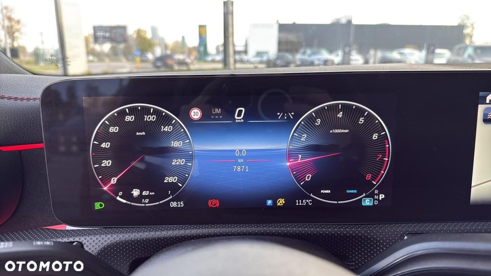 Mercedes-Benz CLA - 13