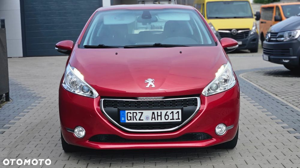 Peugeot 208 - 17