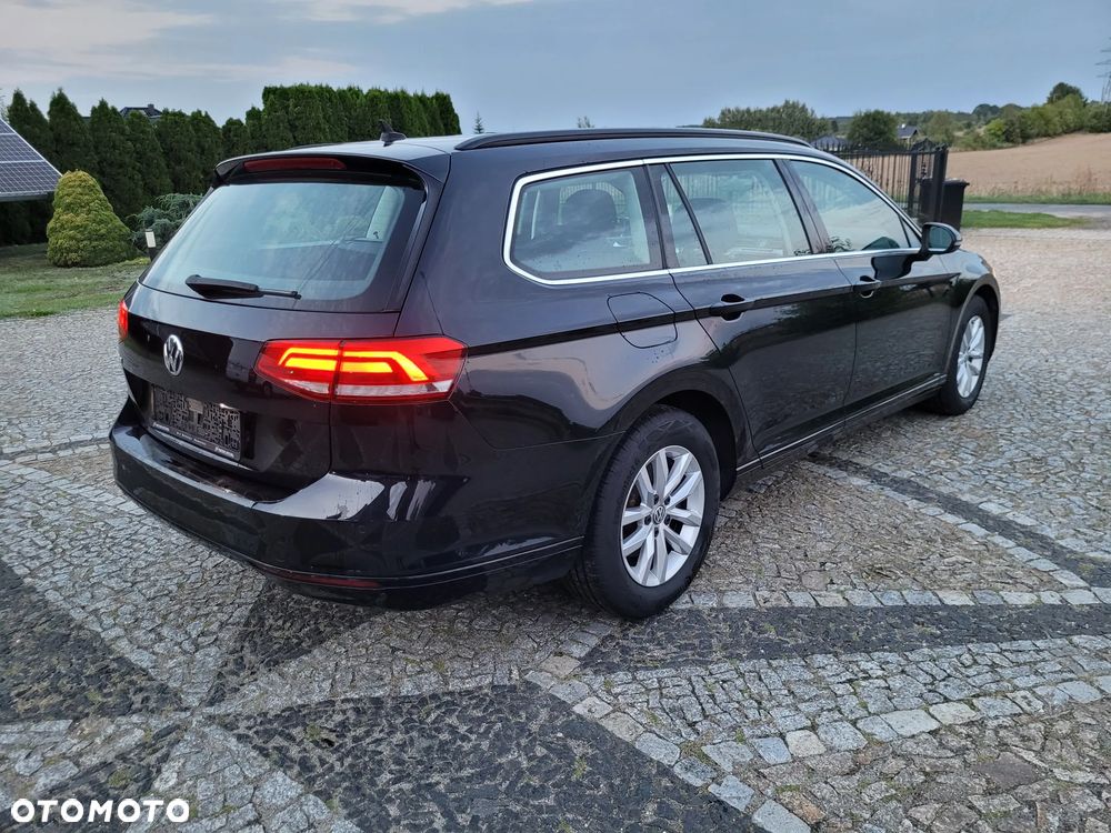 Volkswagen Passat 2.0 TDI SCR DSG Comfortline - 4