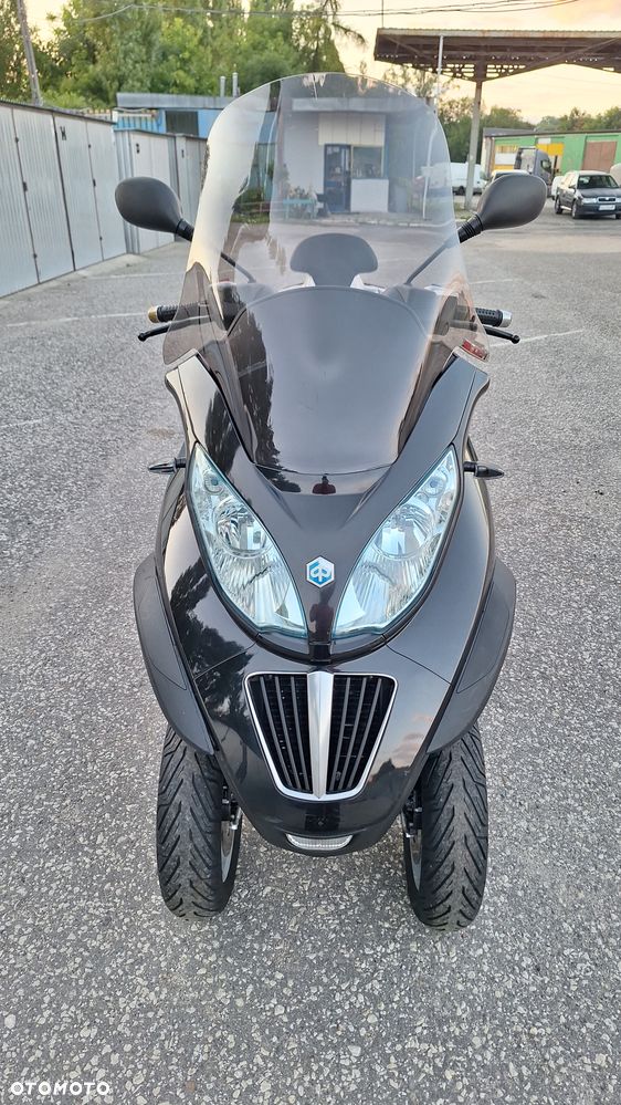 Piaggio MP-3 - 19