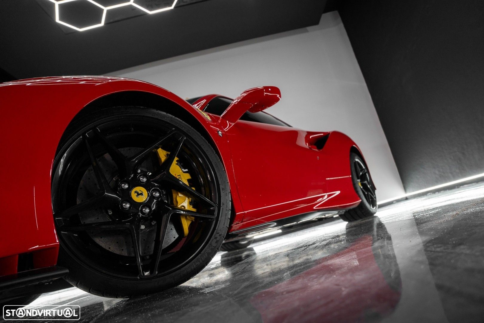 Ferrari F8 Tributo Standard - 4