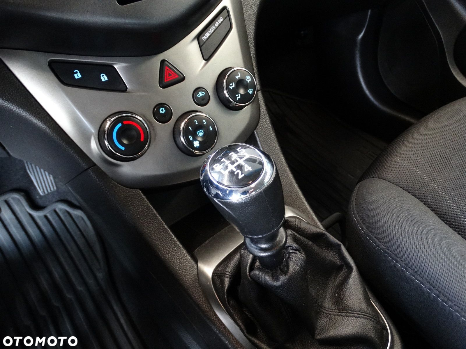 Chevrolet Aveo - 23