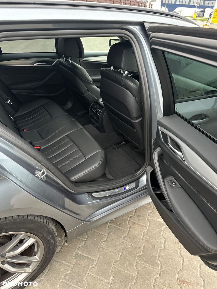 BMW Seria 5 520d M Sport Edition - 9