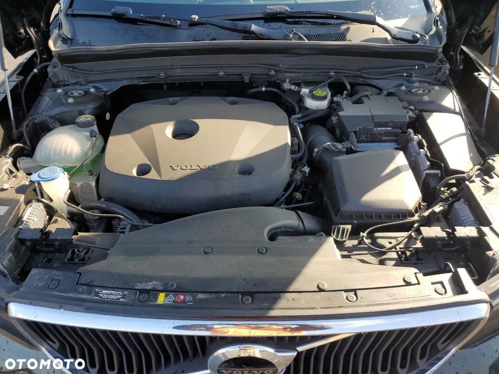 Volvo XC 40 T5 AWD Geartronic Momentum - 13