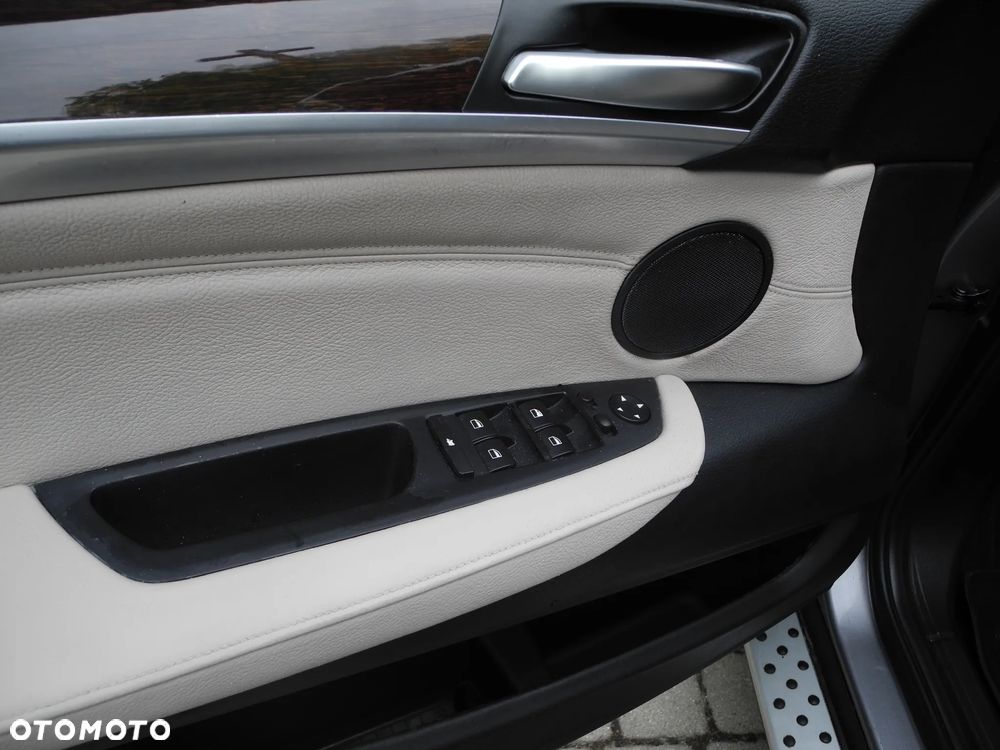 BMW X6 xDrive35i M Sport - 24