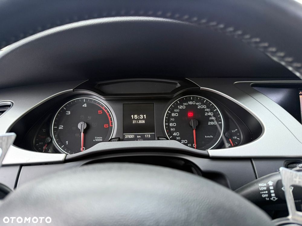 Audi A4 Avant 2.0 TDI DPF multitronic Attraction - 35